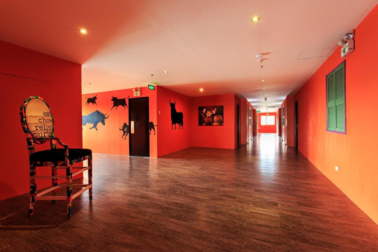 The Henry Hotel Cebu Buitenkant foto