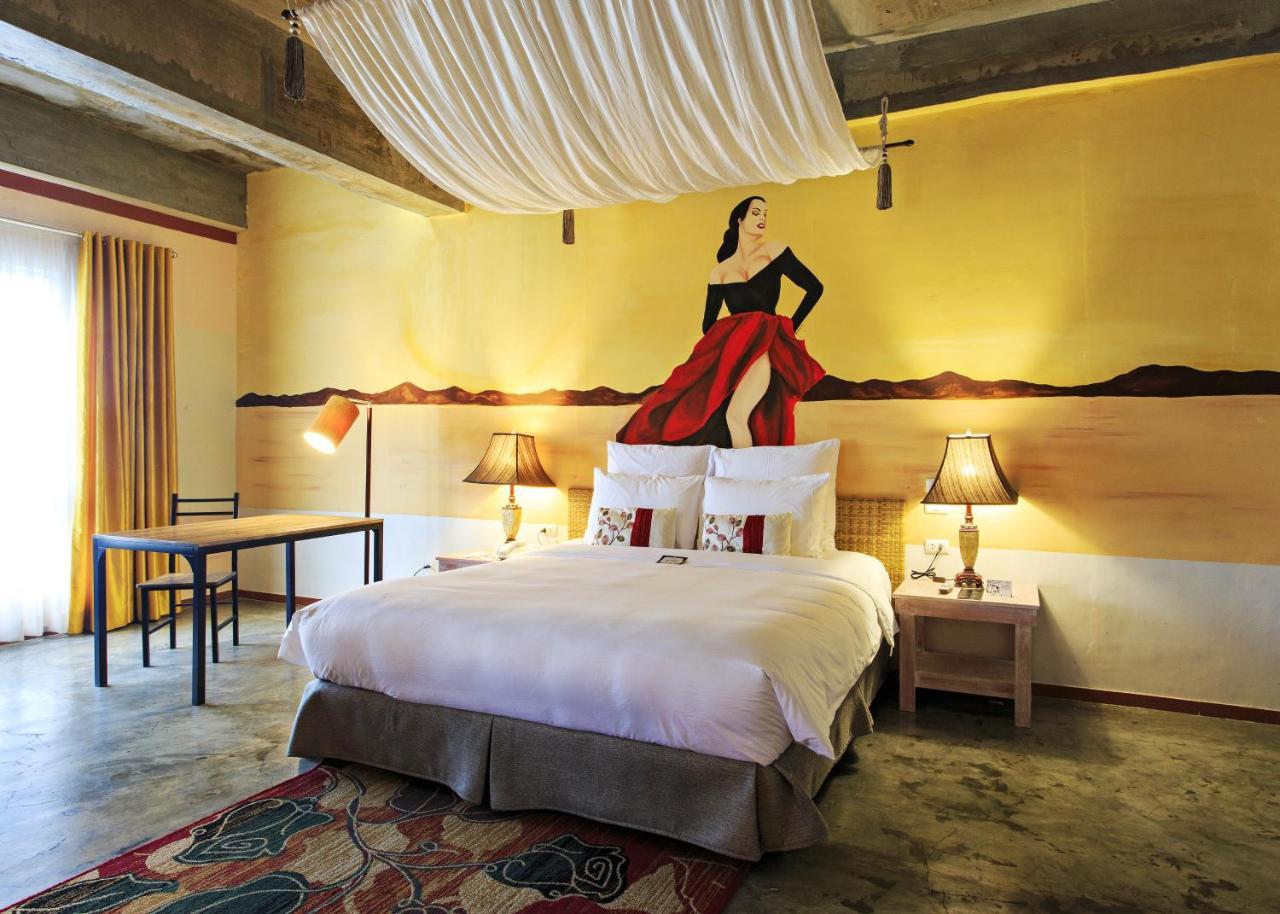 The Henry Hotel Cebu Buitenkant foto